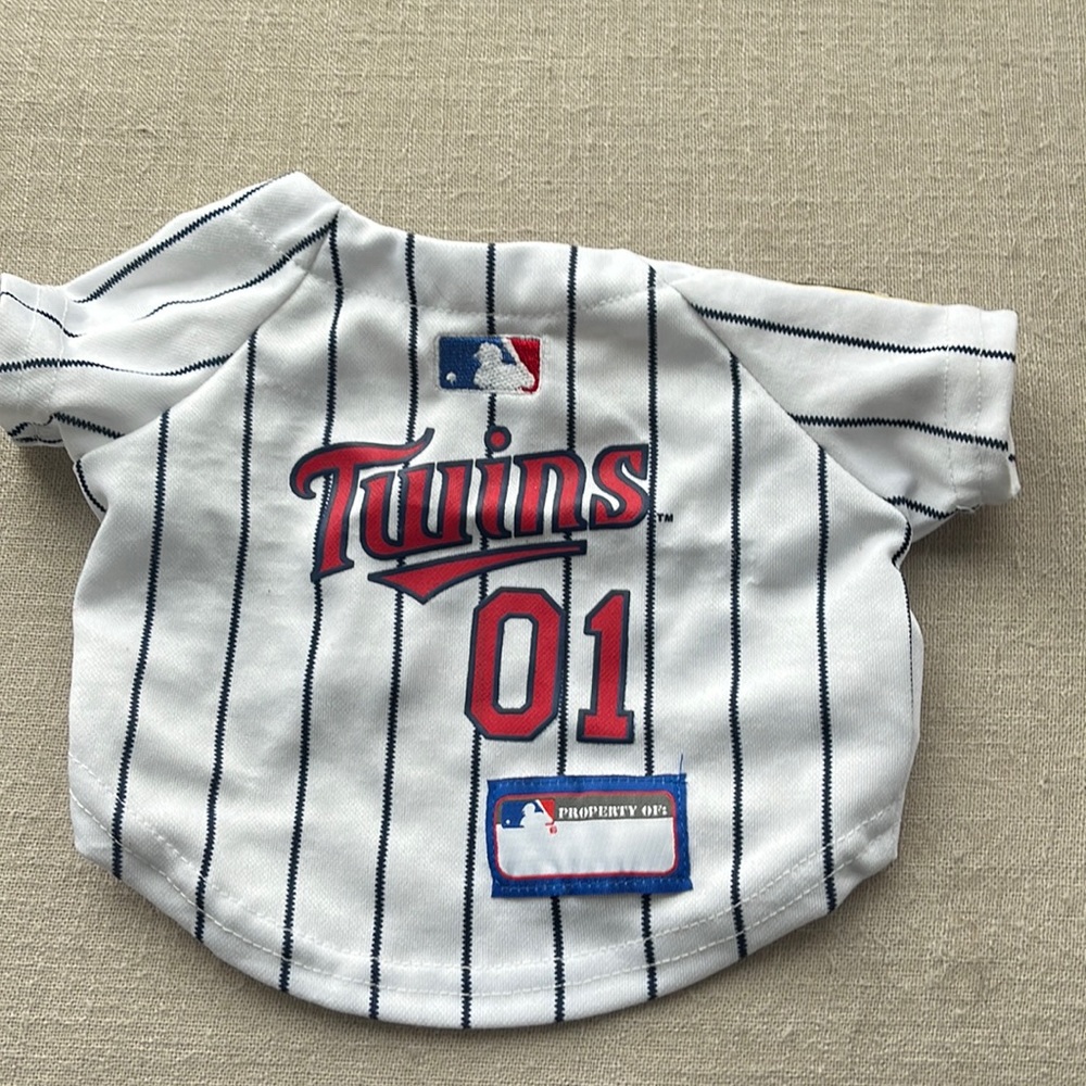Dog MN Twins jersey